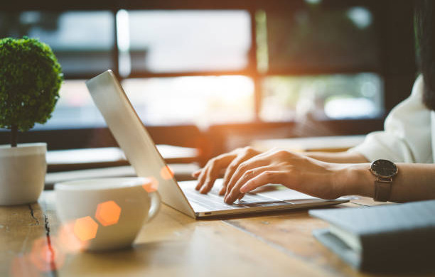 Ważne zmiany w CEIDG. Nowe formularze od 14 października, wnioski o rozpoczęcie działalności tylko online od 1 listopada 2026 r.